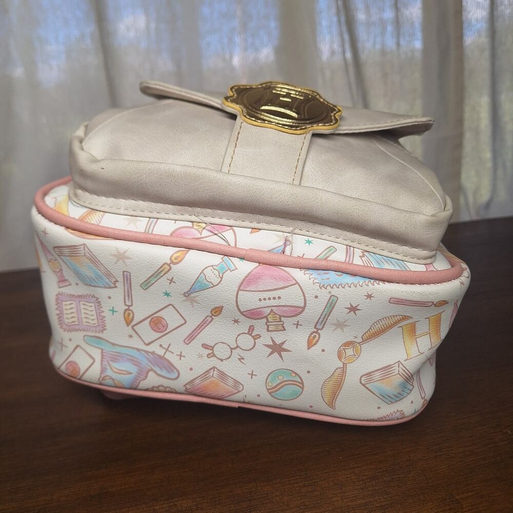 Wizarding world of harry potter hogwarts invitation mini backpack NWT pastel - Picture 4 of 8
